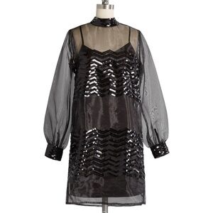 021 - ModCloth NWT Fanciful Fette Shift Dress. Size S